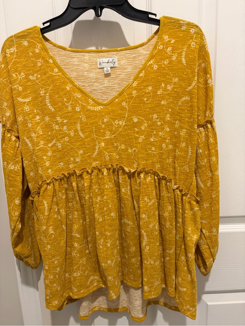Wonderly Women's Mustard Floral V-Neck Peplum Tunic